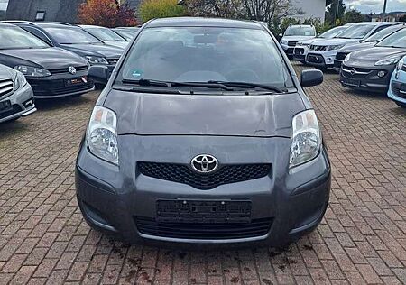Toyota Yaris 1.0 VVT-i Cool