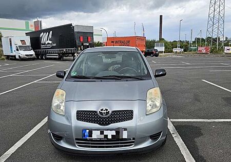 Toyota Yaris Sol