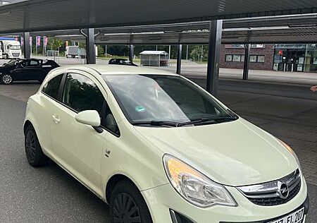 Opel Corsa Satellite