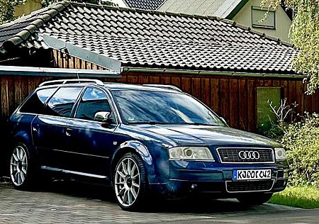 Audi S6 Avant 4.2 quattro
