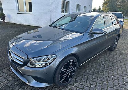 Mercedes-Benz C 300 de T Avantgarde Comand Kamera AHK LED