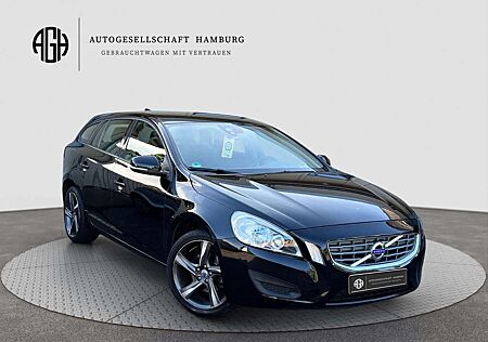 Volvo V60 Kombi Kinetic*Automatik*R-Design LM*Navi*PDC