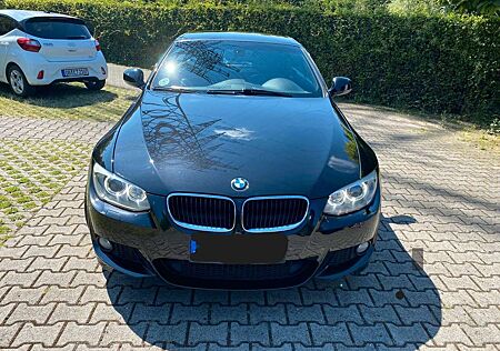 BMW 320i 320 Cabrio ,MSport,Navi,Leder,Tempo,Xenon,