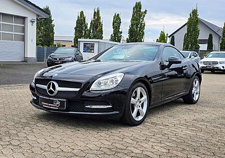 Mercedes-Benz SLK 250 BlueEffi*NAVI*BI-XEN*PDC*LEDER*AIRSCARF