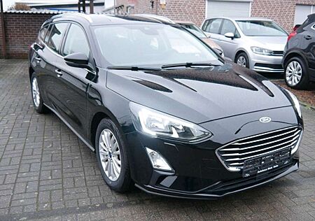 Ford Focus Titanium Automatik