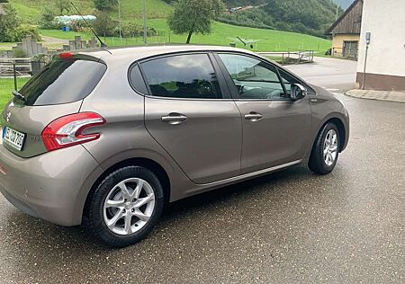 Peugeot 208 82 VTI Active