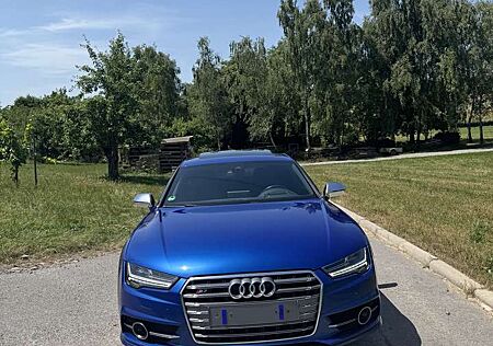 Audi S7