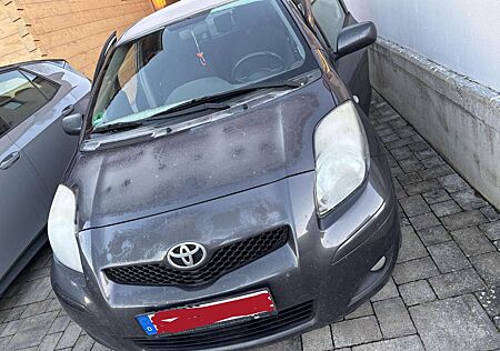 Toyota Yaris 1.33 VVT-i Sol