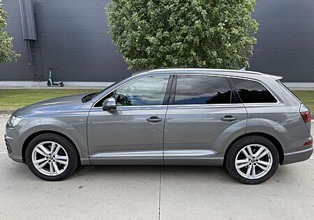 Audi Q7 3.0 TDI quattro tiptronic