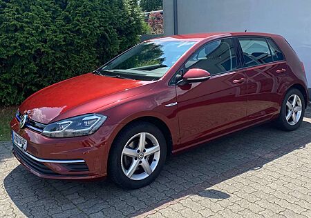 VW Golf Volkswagen VII TGI 1.5 TGI BlueMotion DSG Comfortline