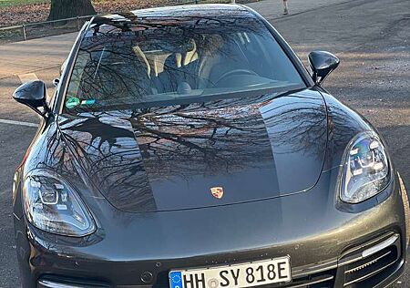 Porsche Panamera 4 E-Hybrid