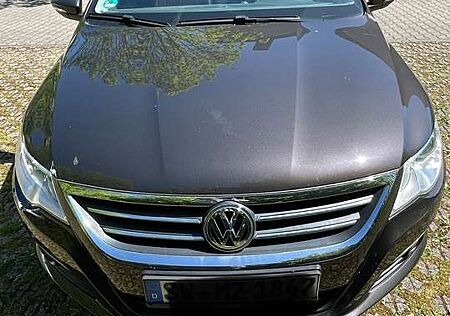 VW Passat CC Volkswagen Basis