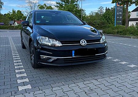 VW Golf Volkswagen 7 IQ.DRIVE - HU/AU 05/2025