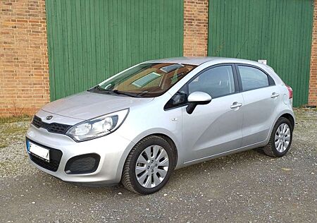 Kia Rio 1.2 CVVT, HU 05/2027, Service neu