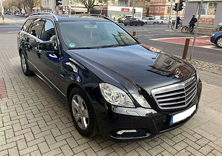 Mercedes-Benz E 300 E -Klasse T-Modell CDI BlueEfficiency
