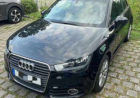 Audi A1 1.4 TFSI S tronic line Sportpaket