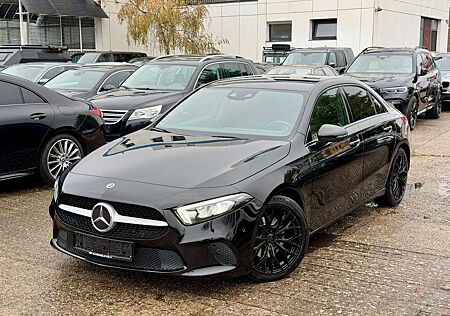 Mercedes-Benz A 200 d Limousine WIDESCREEN/LED/LEDER/AMBIENTE