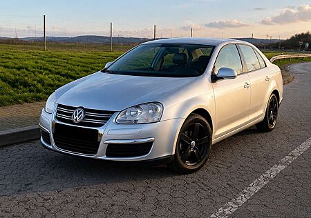 Volkswagen Jetta 1.6 Trendline
