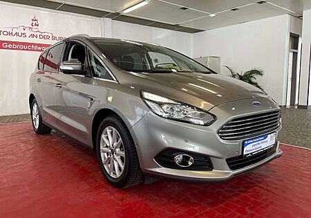 Ford S-Max Titanium - 7 Sitzer