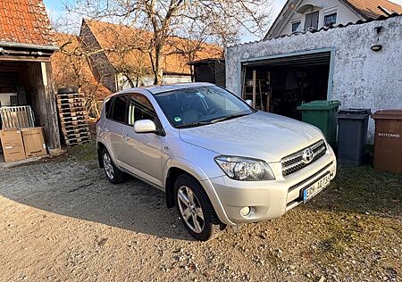 Toyota RAV 4 2.2 D-CAT 4x4 Executive