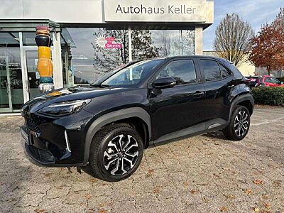 Toyota Yaris Cross Hybrid FWD Team Deutschland