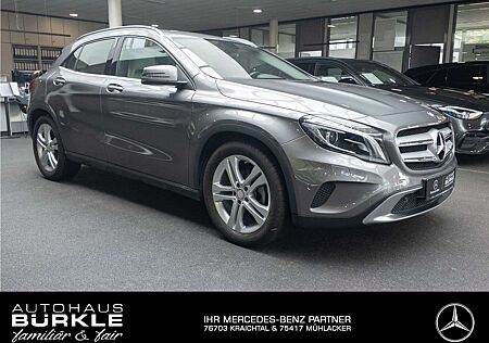 Mercedes-Benz GLA 200 Urban,AHK,Bi-Xenon,Navi,Memory,EasyPack
