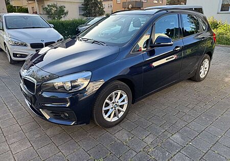 BMW 218 i Active Tourer/ Pano/Navi