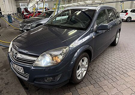Opel Astra SportsTourer 1.8 Autom. AHK Xenon Temp. SHZ