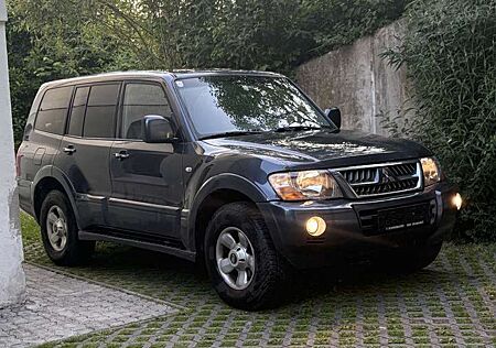Mitsubishi Pajero 3.2 DI-D Edition 20