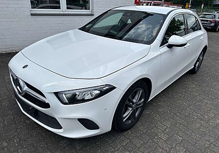 Mercedes-Benz A 200 Progressive Navi LED Kamera