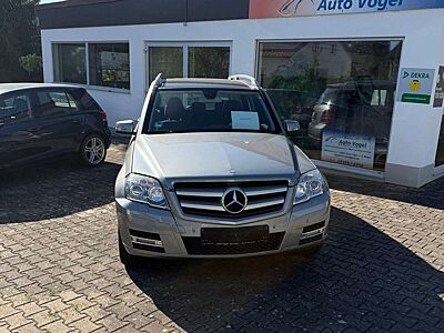 Mercedes-Benz 220