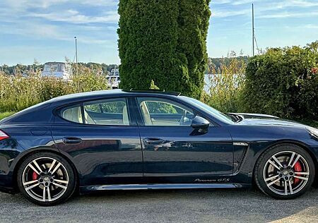Porsche Panamera GTS