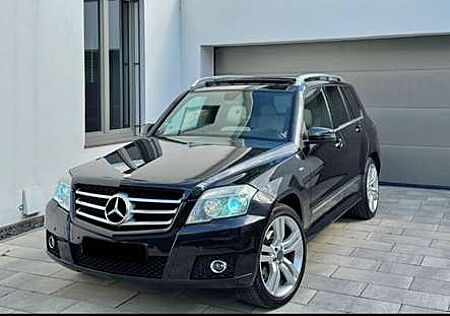 Mercedes-Benz GLK 320 CDI DPF 4Matic AMG -Paket (Edition1 Designo)