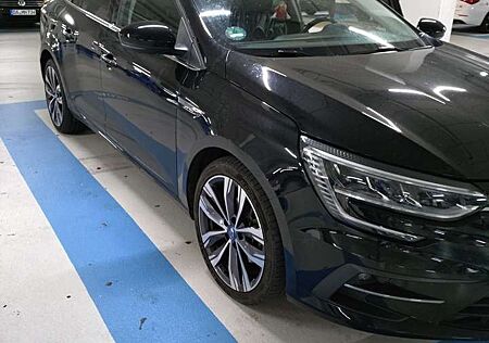 Renault Megane Grandtour E-TECH Plug-in 160 INTENS