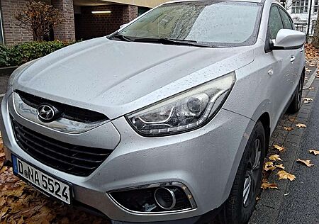 Hyundai ix35 blue 1.6 2WD Finale Gold