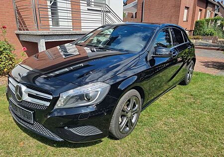 Mercedes-Benz A 200 (BlueEFFICIENCY) Urban