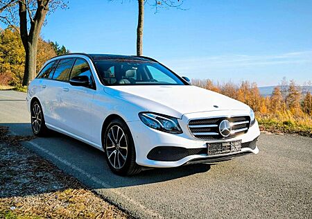 Mercedes-Benz E 400 d T-Modell 4Matic Ahk Distr. Ambiente Panor