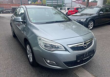 Opel Astra J Lim. Edition"Klima"SHZ"PDC"Tempomat"