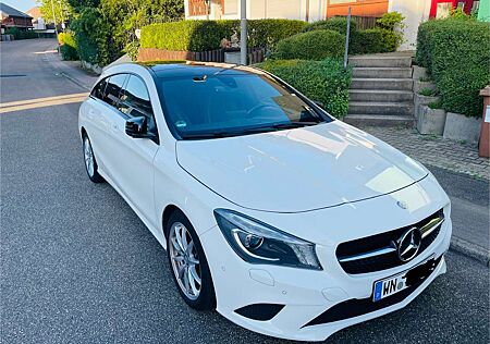 Mercedes-Benz CLA 180 (117.942)