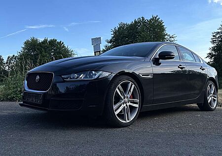 Jaguar XE 20t Prestige