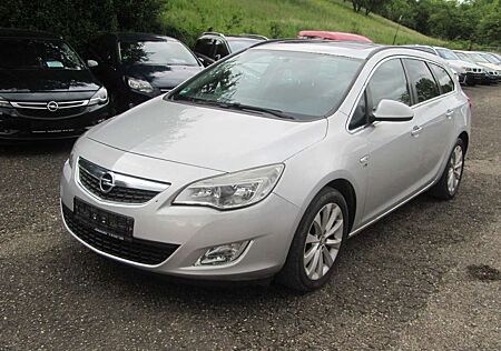 Opel Astra J 1.6 ST AHK/Alu/eGSD/Klimaaut./PTS/SHZ/Tempomat