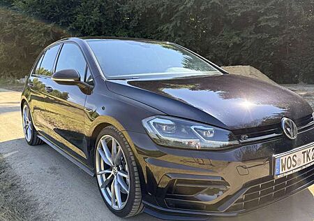 VW Golf R Volkswagen Performance / Akra / DCC / 8 Fach