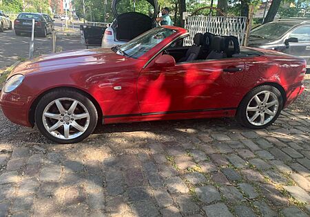 Mercedes-Benz SLK 200