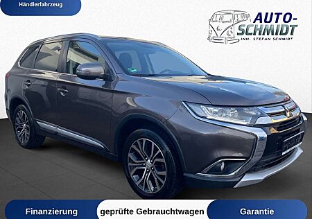 Mitsubishi Outlander Plus 2WD - 7 Sitzer