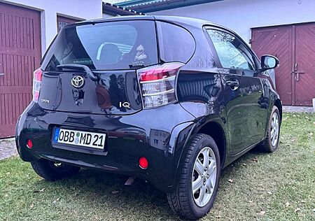 Toyota iQ 1.0 +