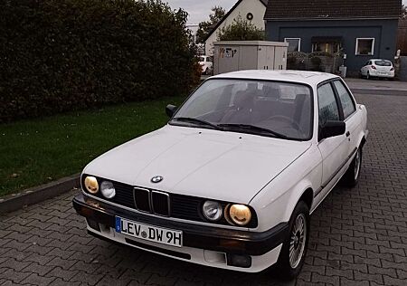 BMW 316i 316 E30 Automatik H-Kennzeichen Alpinaweiß