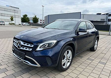 Mercedes-Benz GLA 220 CDI 4Matic *Navi, LED, Leder,AHK,Autom.*