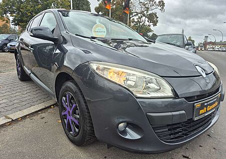 Renault Megane gebraucht kaufen Renault Megane Expression 1,6 Serviceheft Garantie