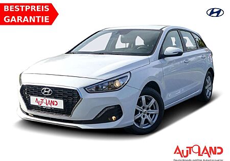 Hyundai i30 gebraucht kaufen Hyundai i30 Kombi 1.4 Trend Klima Tempomat Bluetooth USB