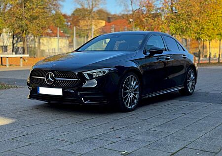 Mercedes-Benz A 220 4Matic AMG Line